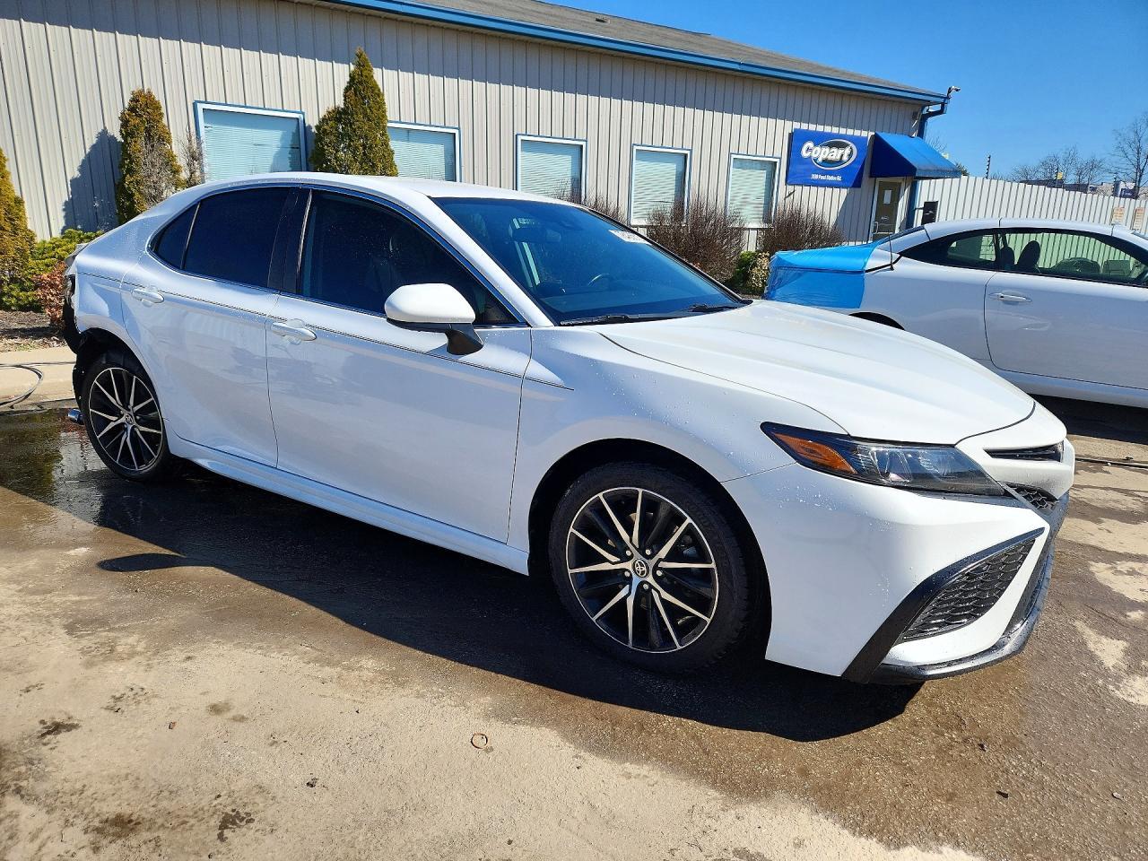 2021 Toyota Camry Se - Image 4