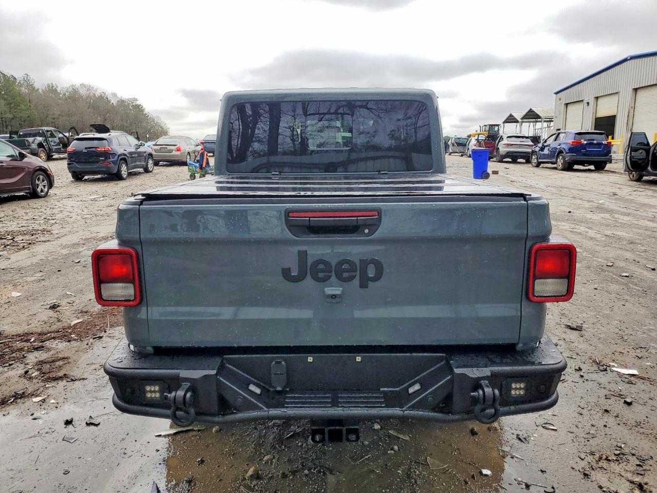 2025 Jeep Gladiator Sport - Image 6