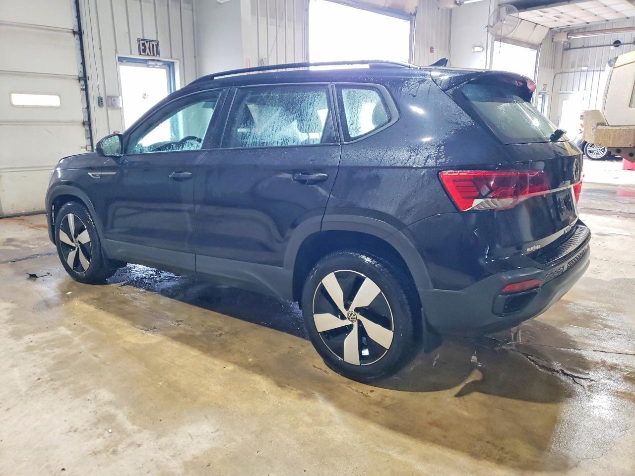 2024 Volkswagen Taos S - Фото 2
