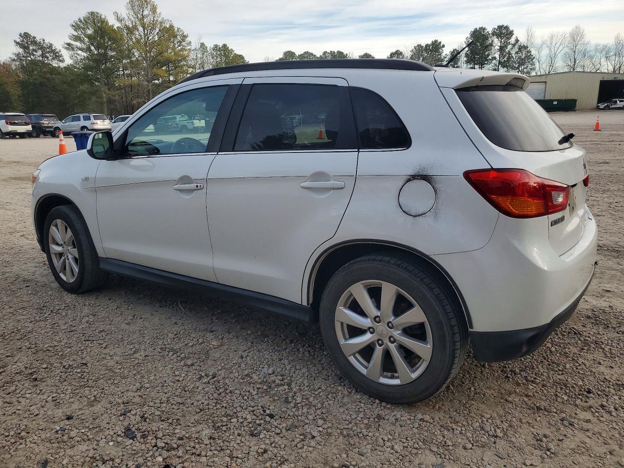 2014 Mitsubishi Outlander Sport Se - Фото 2