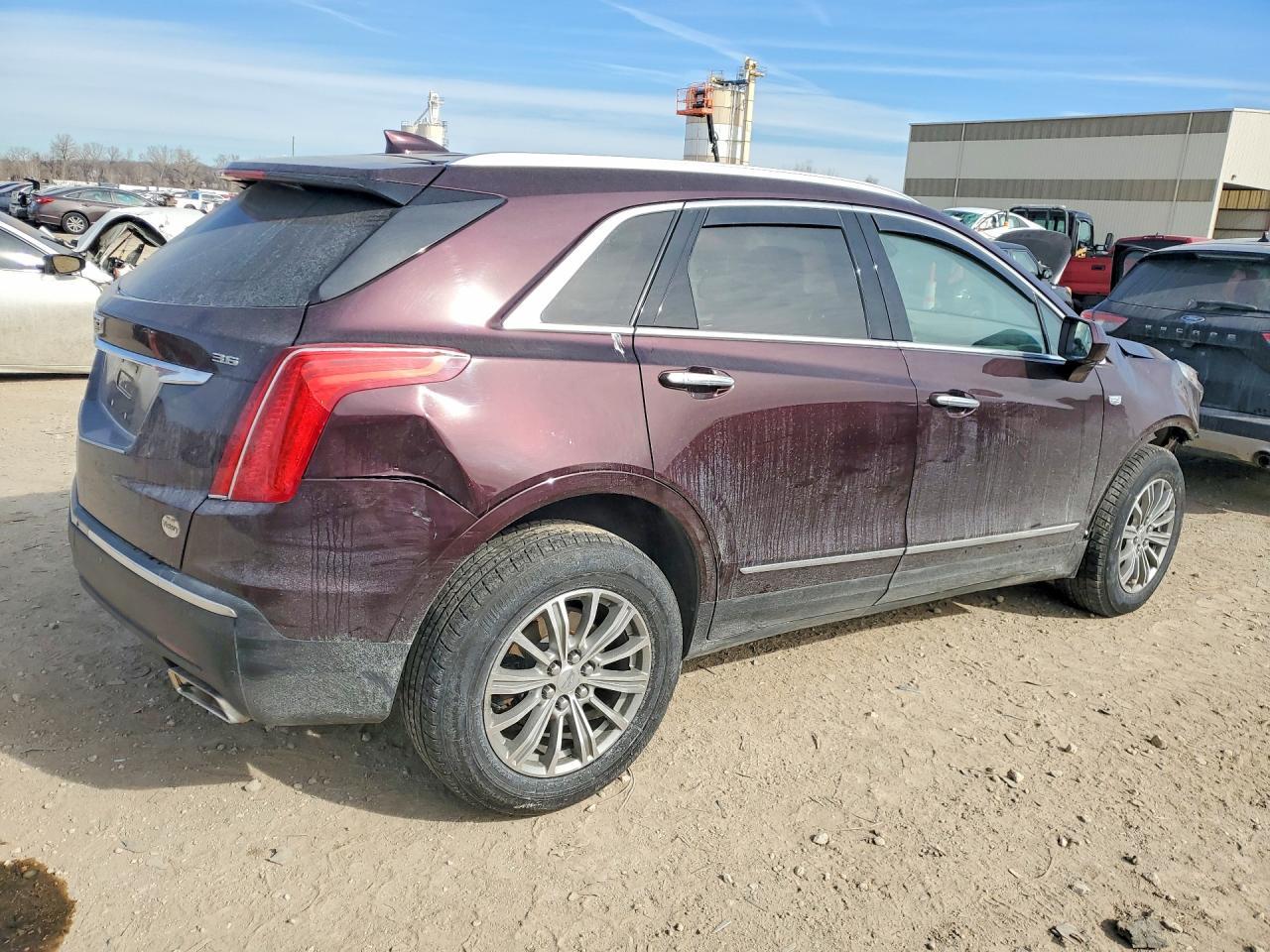 2017 Cadillac Xt5 Luxury - Фото 3