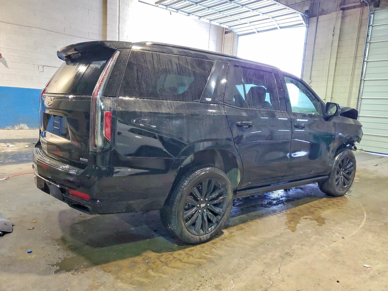 2024 Cadillac Escalade Sport - Image 3