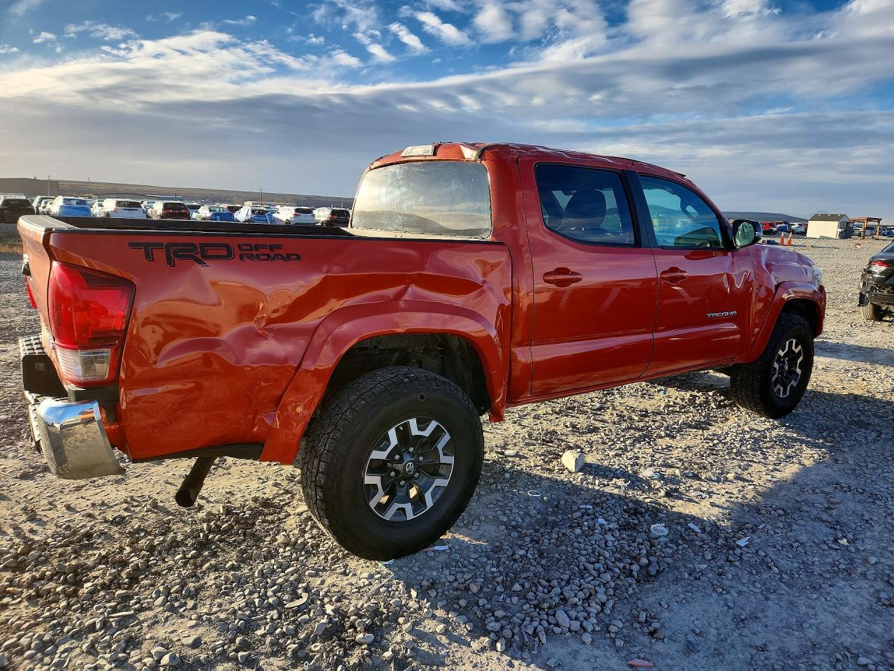 2016 Toyota Tacoma Double Cab - Фото 3