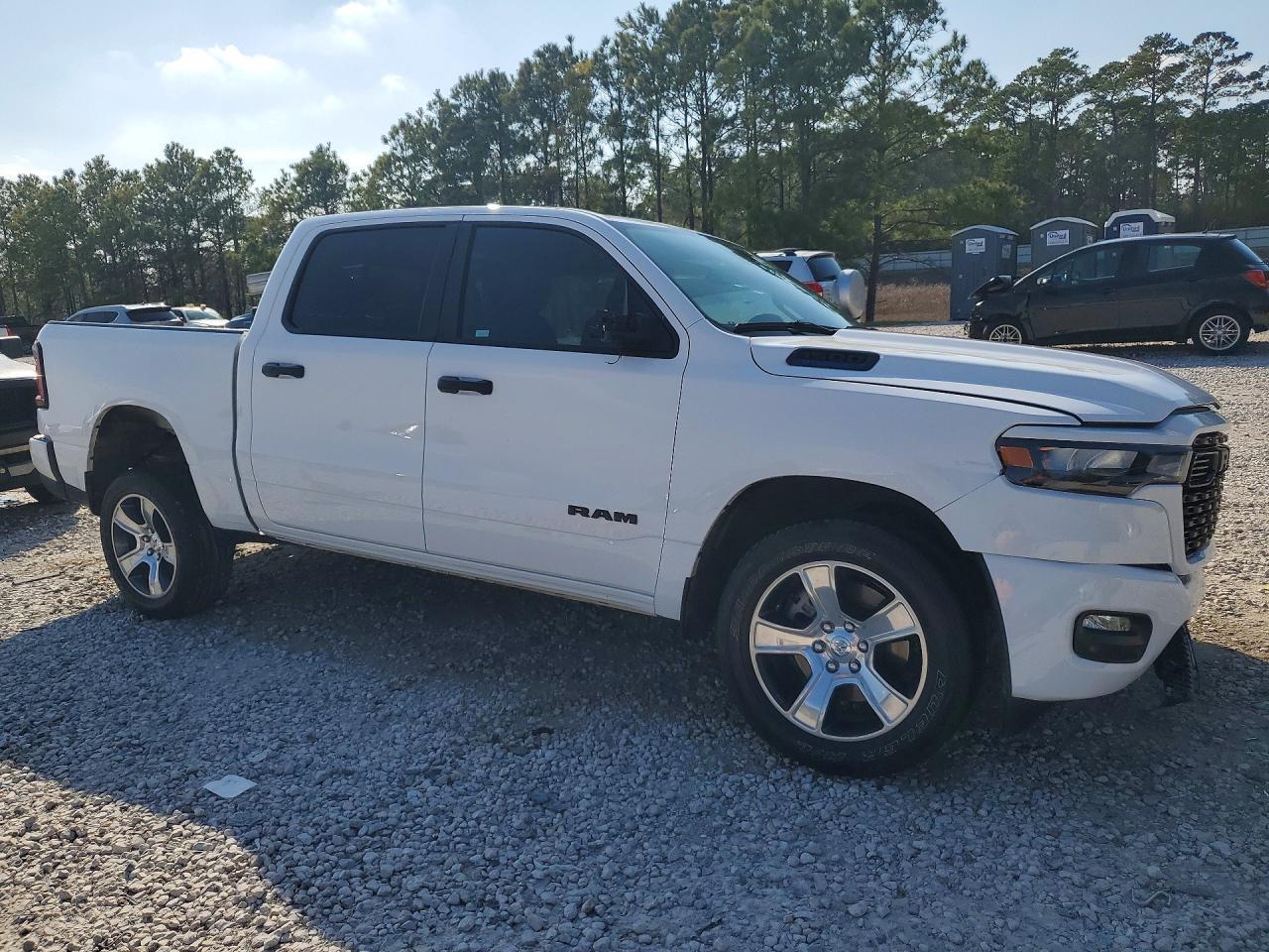 2025 Ram 1500 Tradesman - Image 4