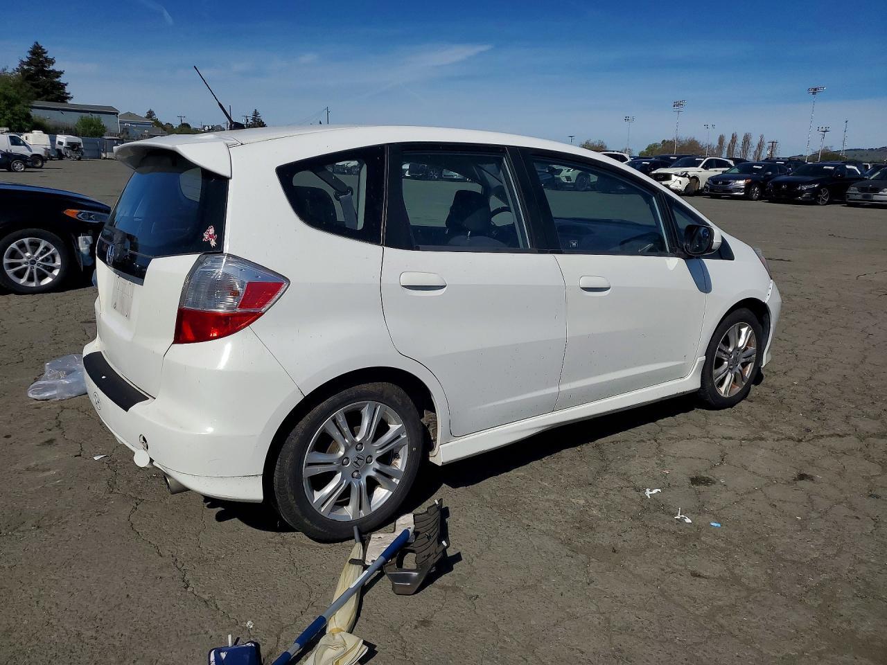 2011 Honda Fit Sport - Image 3