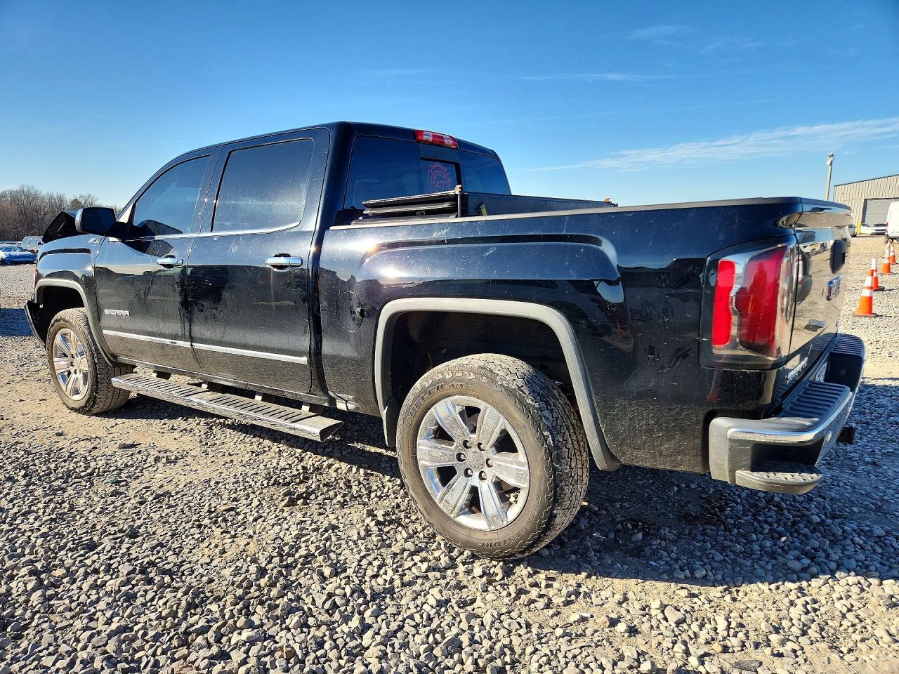 2017 GMC Sierra - Фото 2