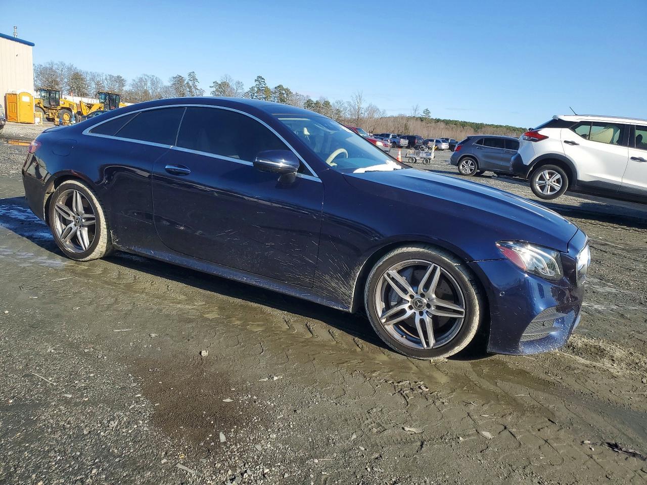 2018 Mercedes-Benz E - Image 4