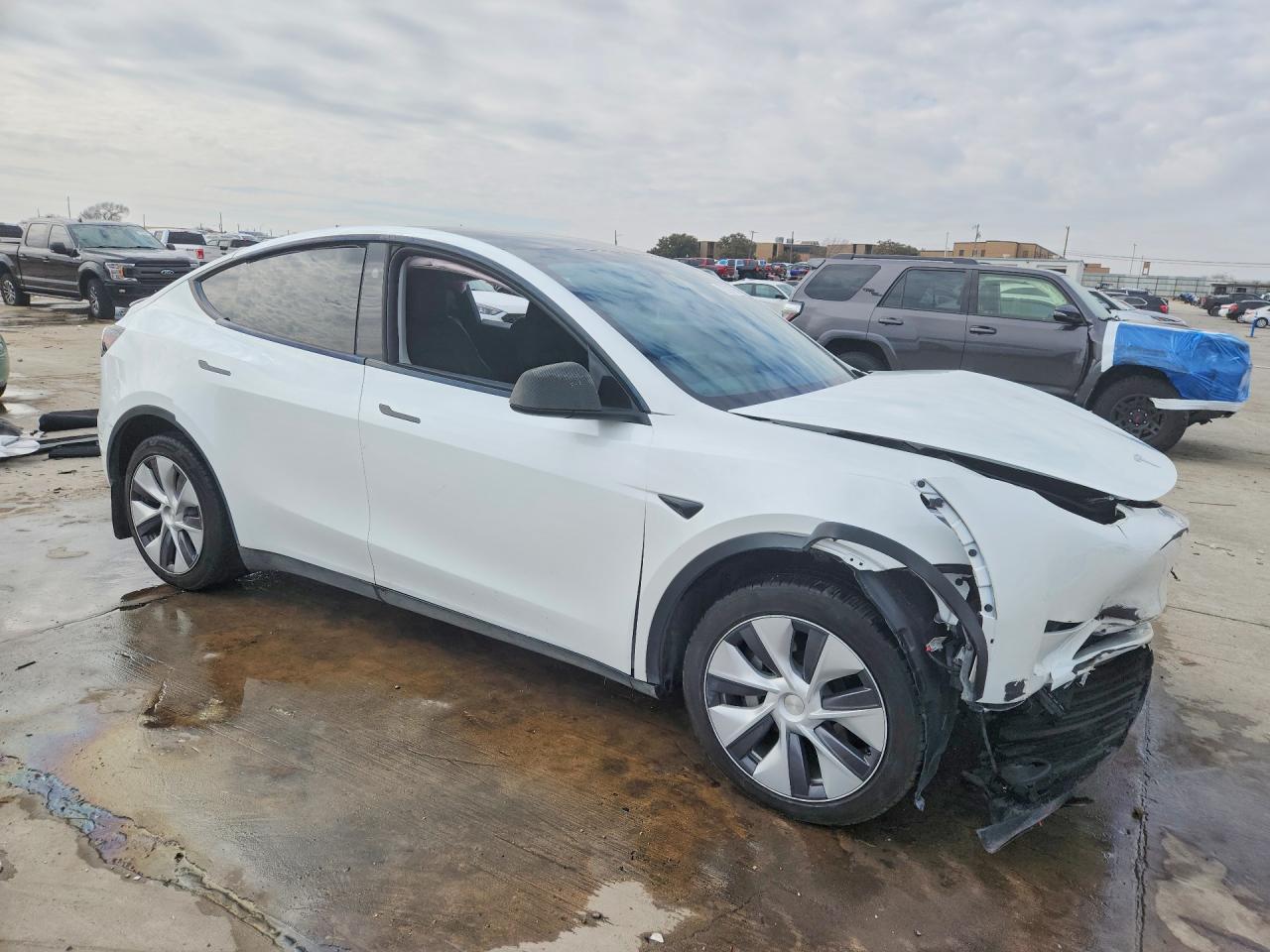 2023 Tesla Model Y - Фото 4