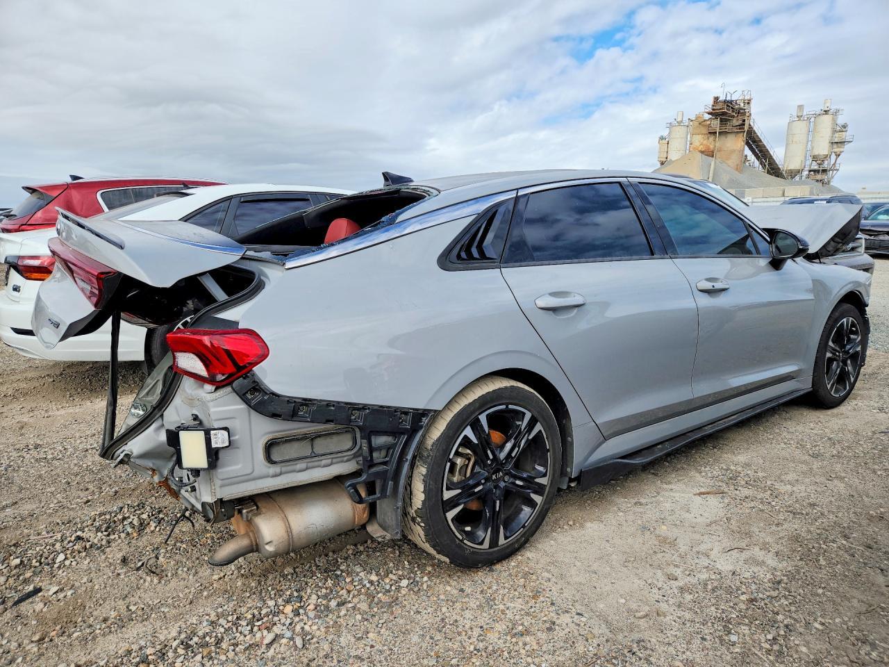 2021 Kia K5 Gt Line - Фото 3