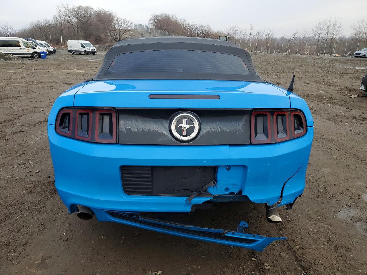 2013 Ford Mustang - Image 6