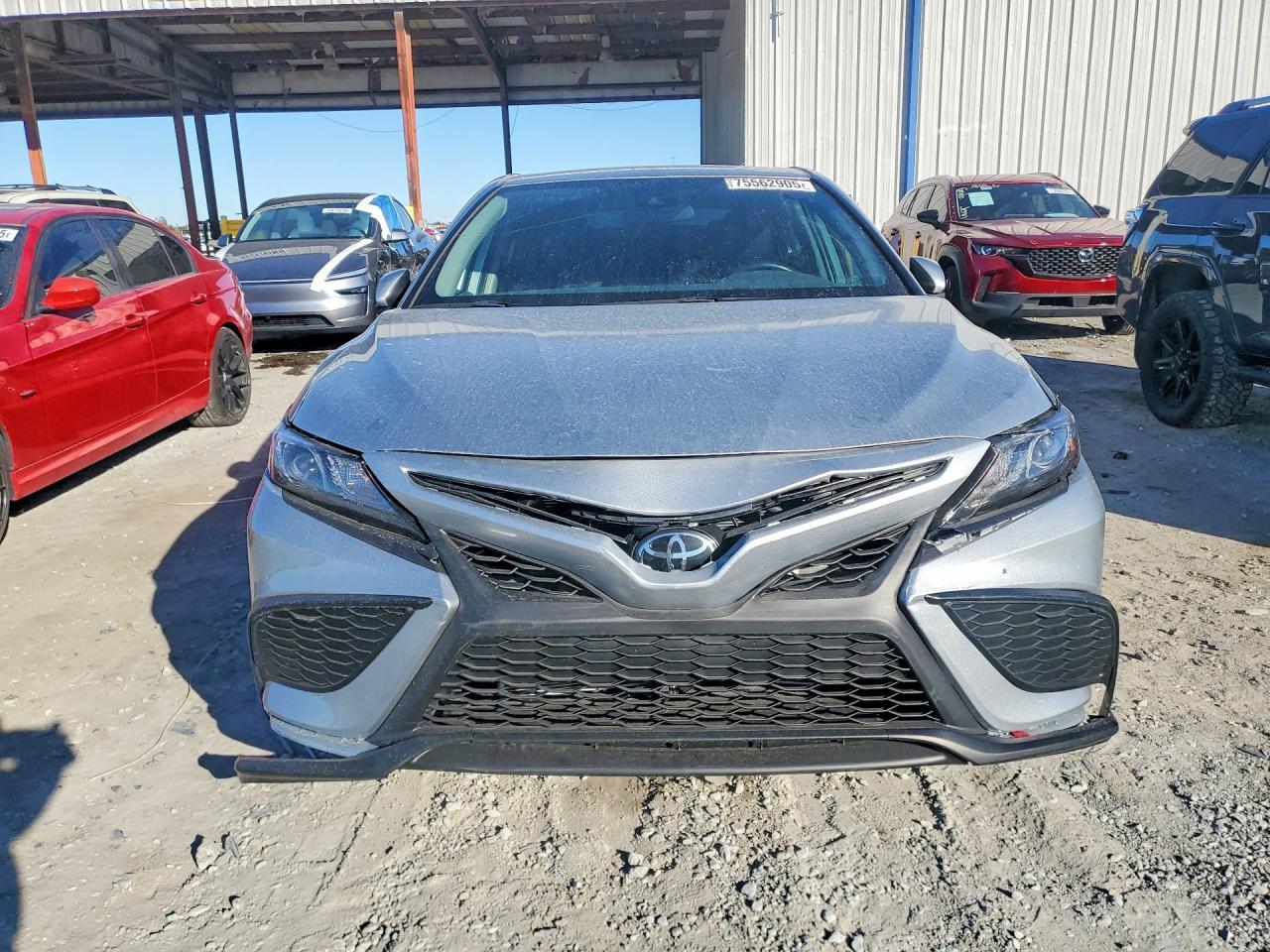 2024 Toyota Camry Se - Фото 5