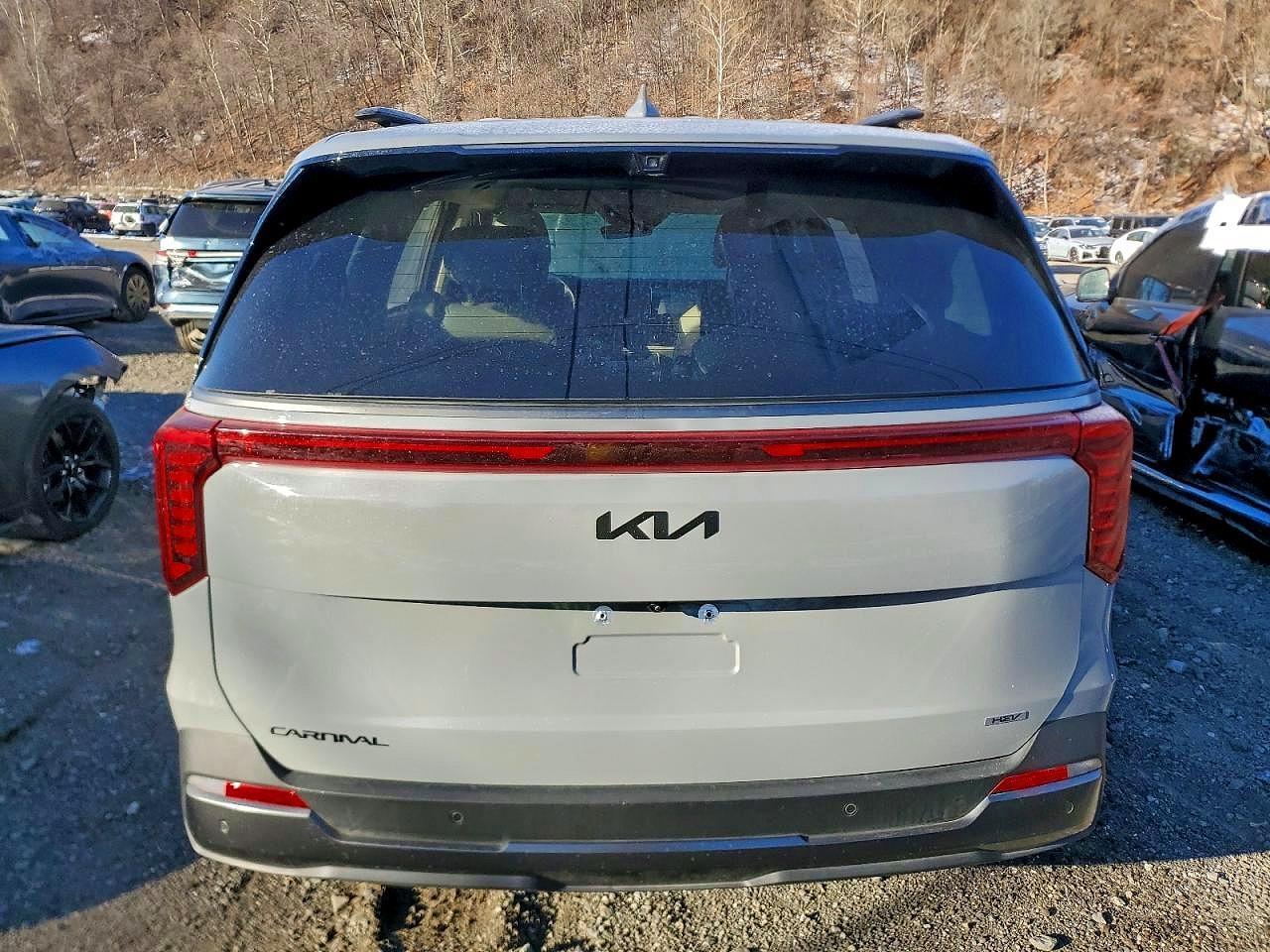 2025 Kia Carnival Sx - Фото 6