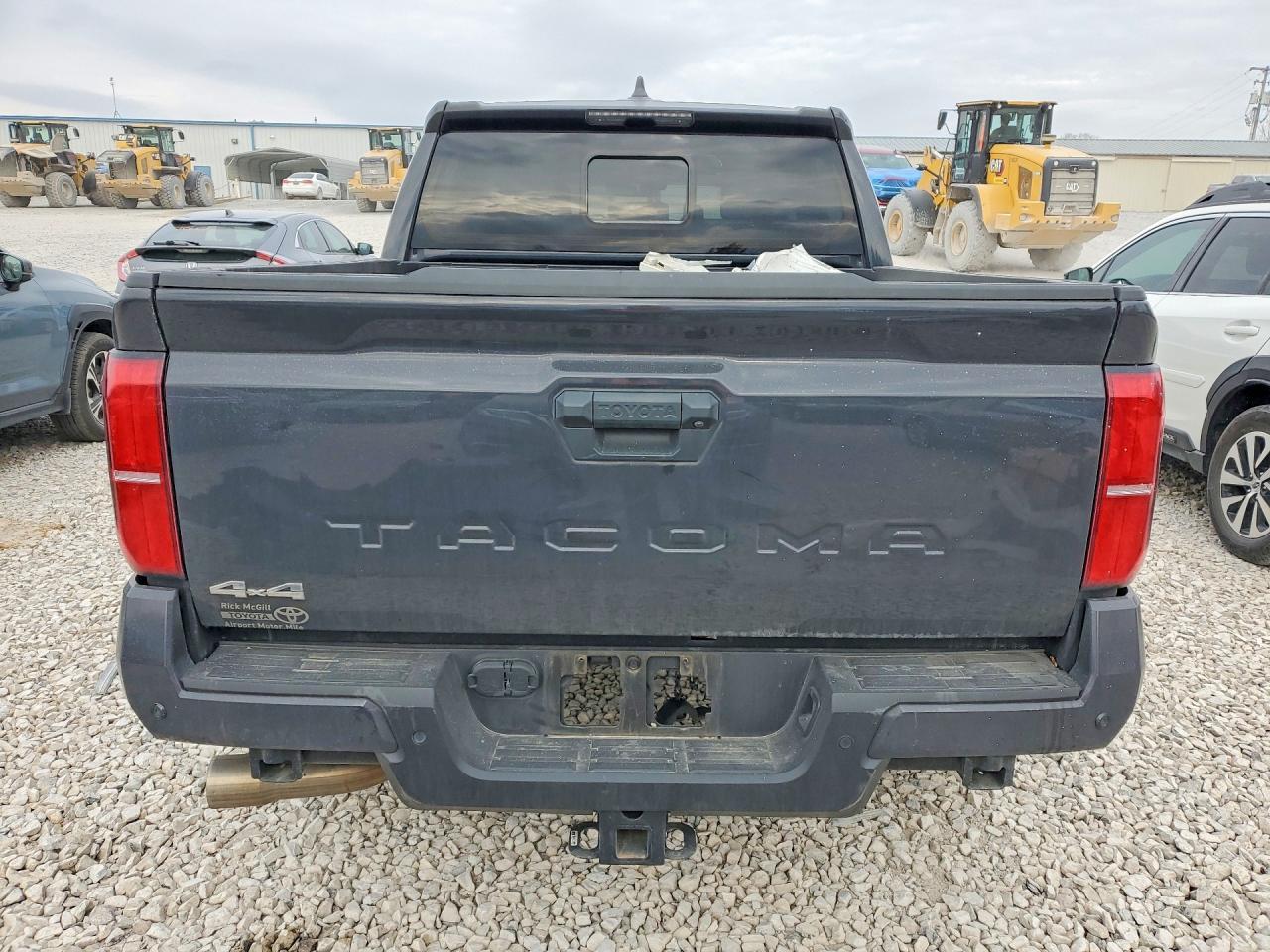 2024 Toyota Tacoma Double Cab - Фото 6