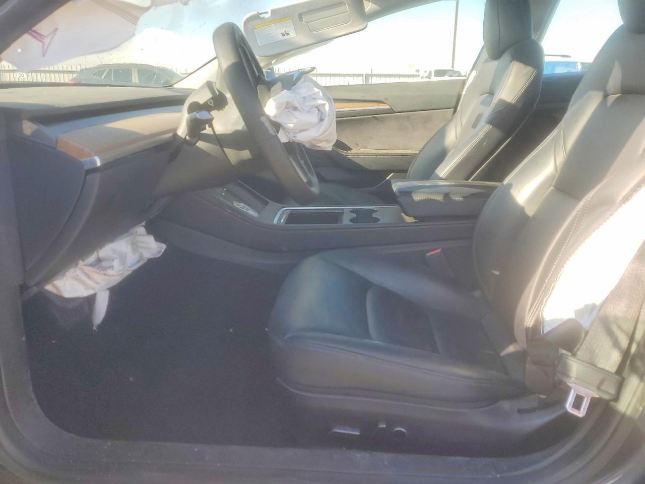 2022 Tesla Model 3 - Фото 7