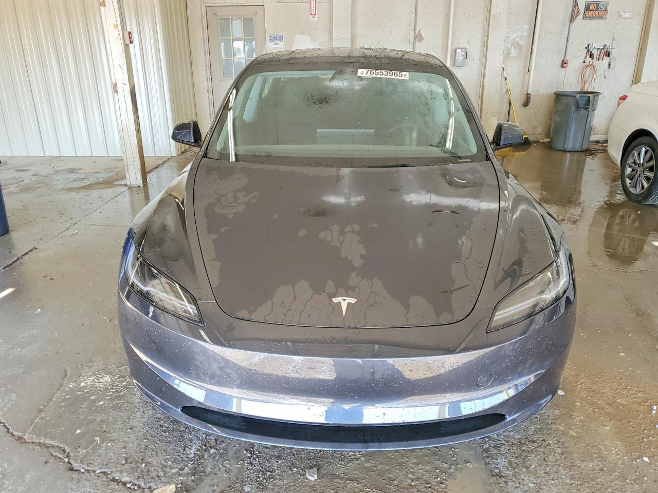 2025 Tesla Model 3 - Image 5