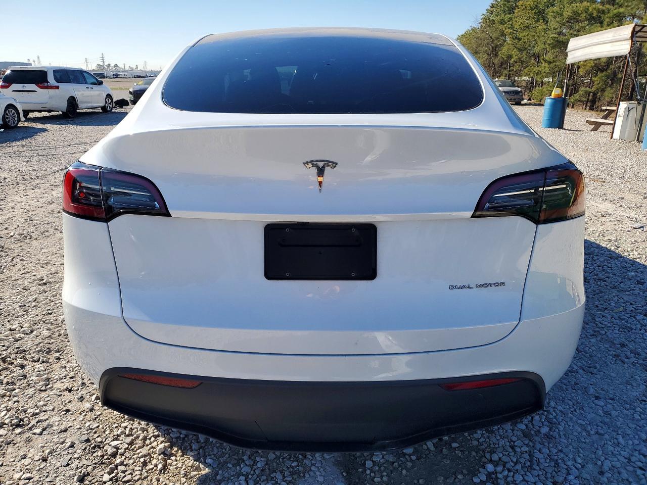 2024 Tesla Model Y - Image 6