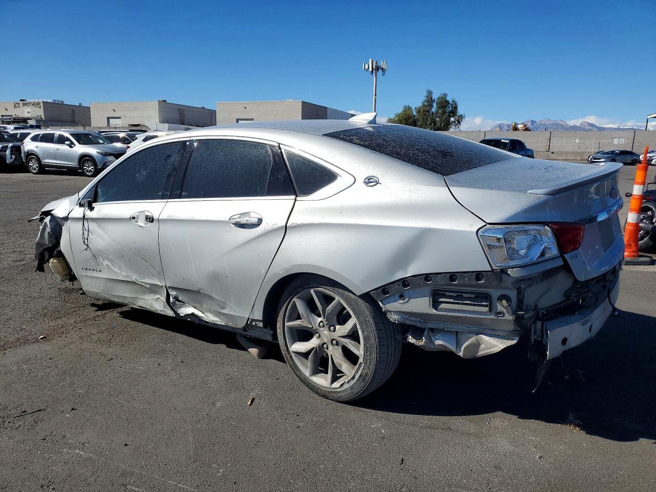 2016 Chevrolet Impala Lt - Фото 2