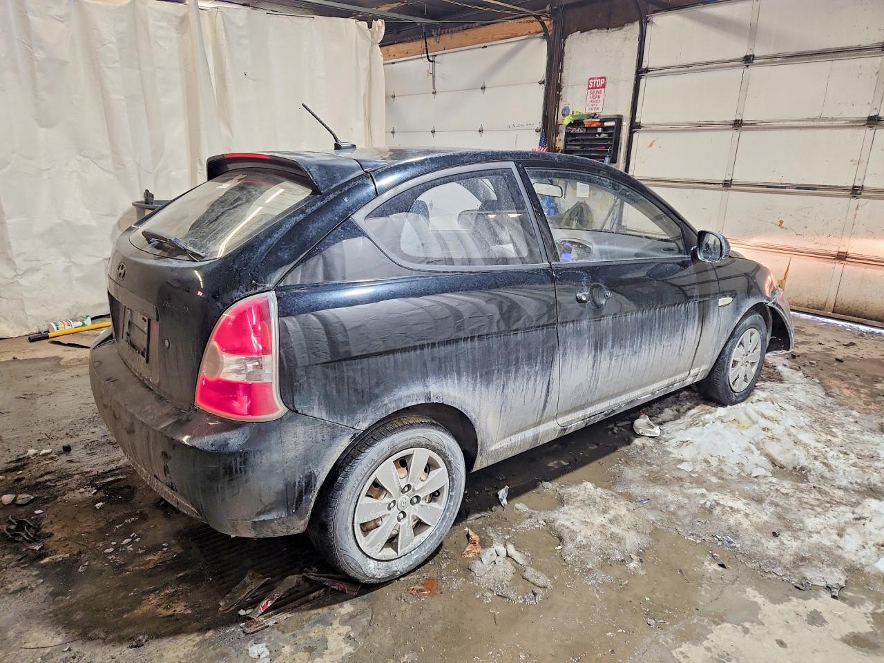 2011 Hyundai Accent Gs - Фото 3