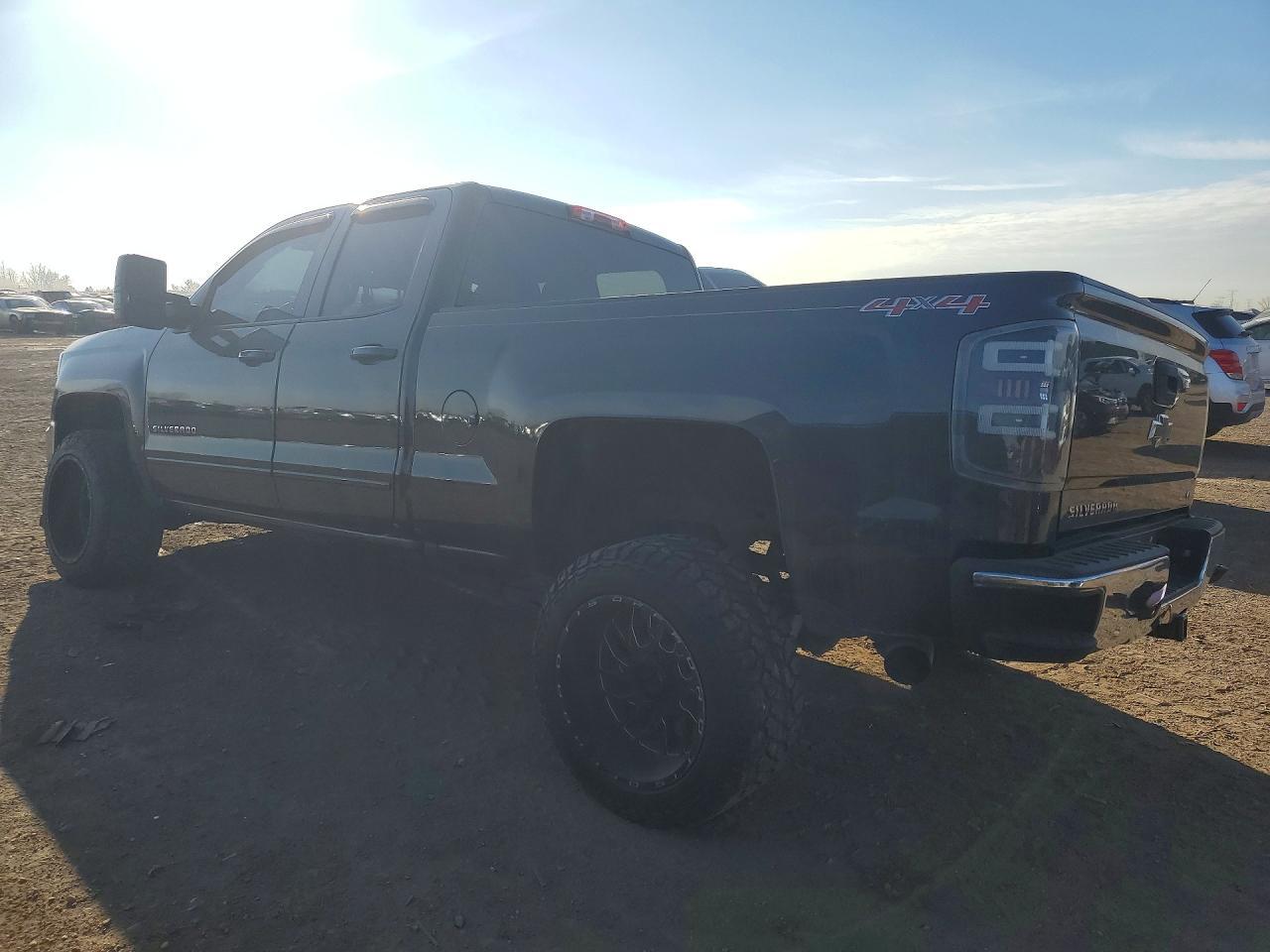 2016 Chevrolet Silverado K1500 Lt - Image 2