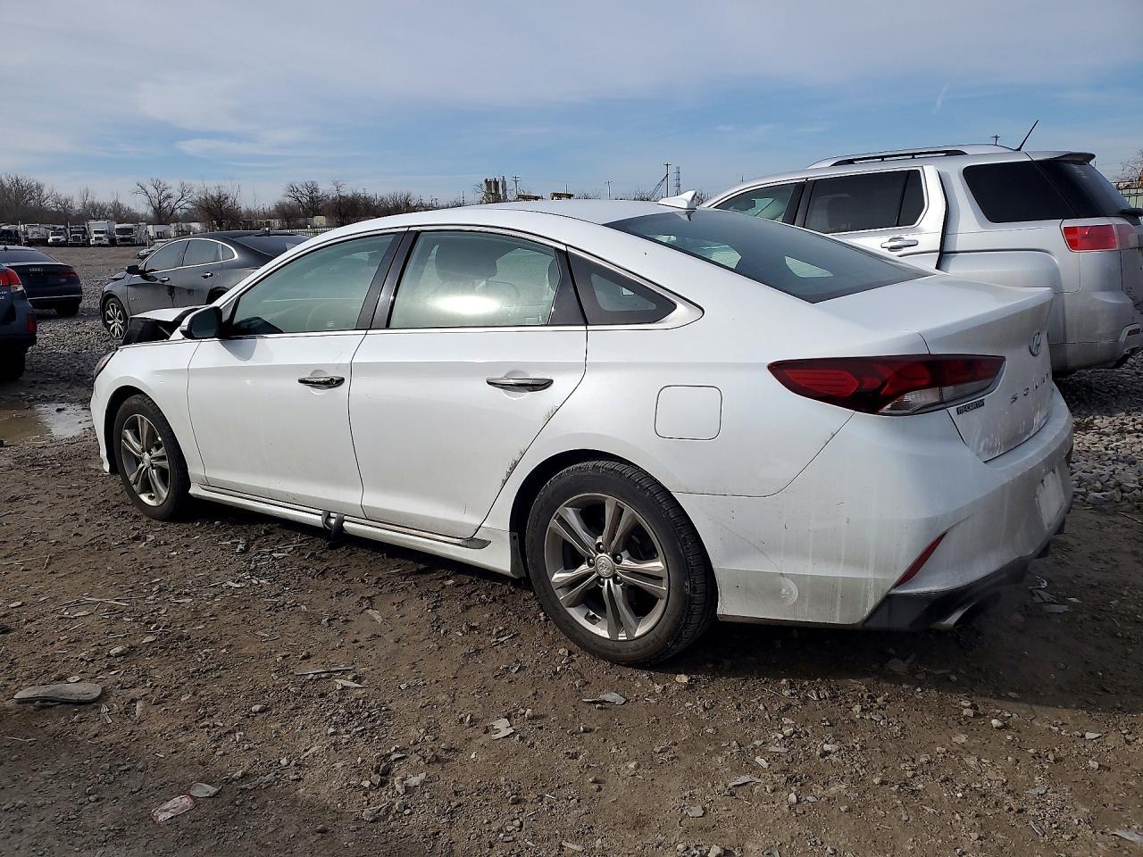 2019 Hyundai Sonata Limited - Фото 2