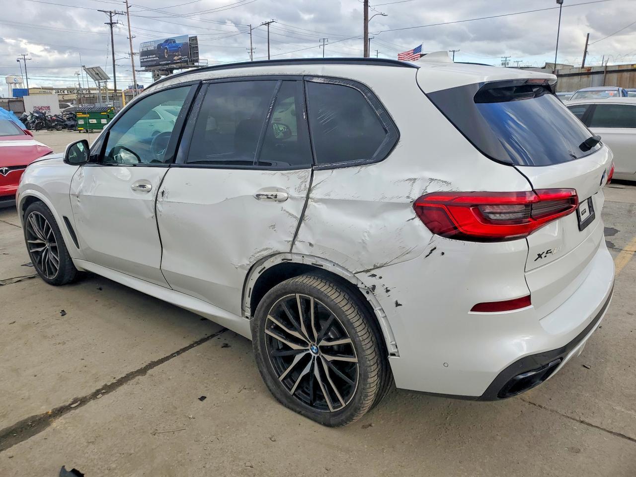 2020 BMW X5 Sdrive 40I - Фото 2