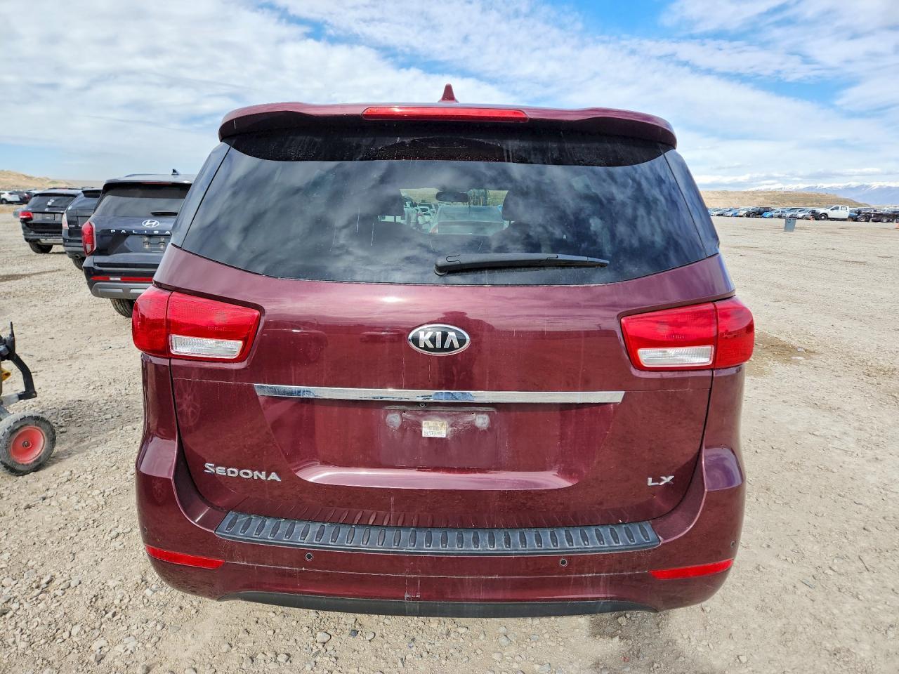 2016 Kia Sedona Lx - Image 6