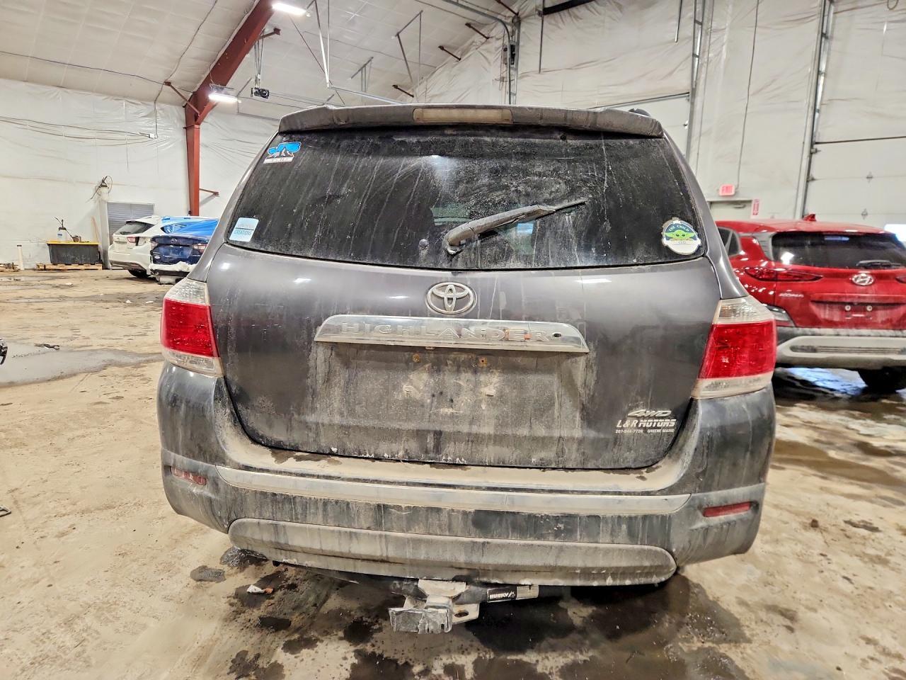 2011 Toyota Highlander Base - Фото 6