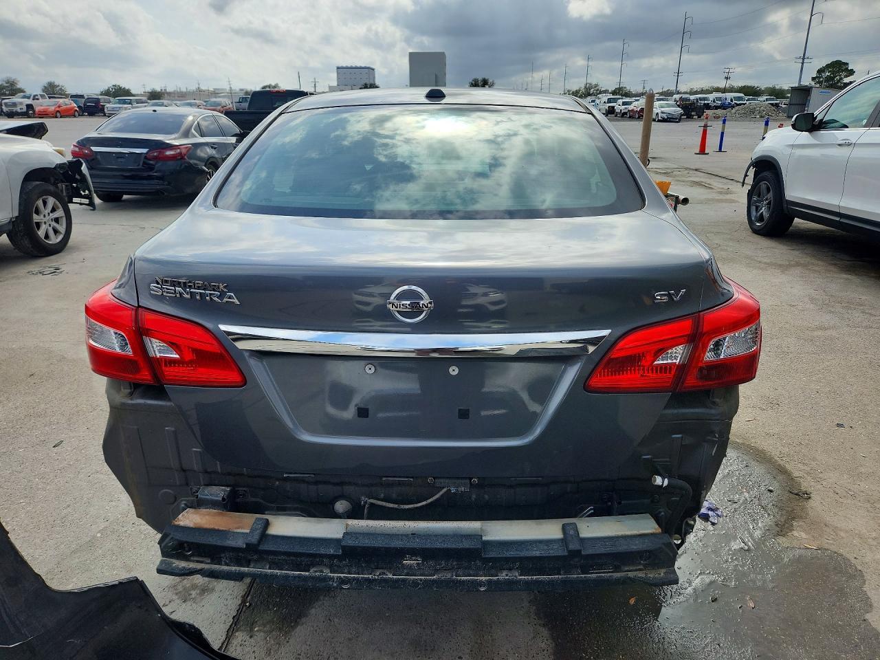 2018 Nissan Sentra Sv - Фото 6