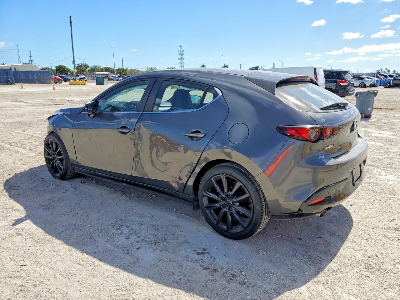 2019 Mazda 3 Preferred - Фото 2