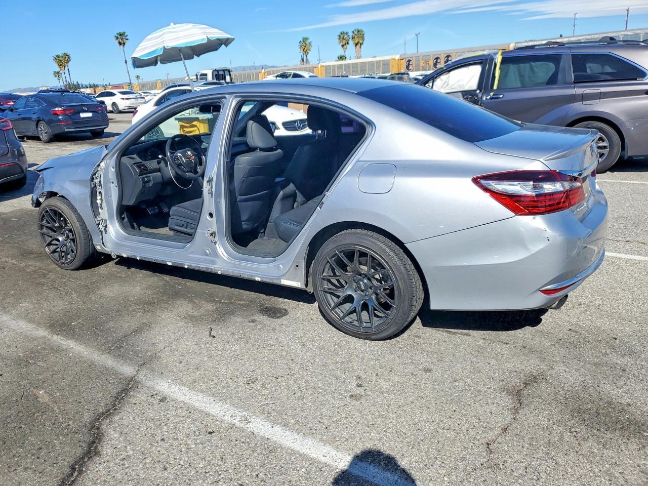 2016 Honda Accord Sport - Фото 2