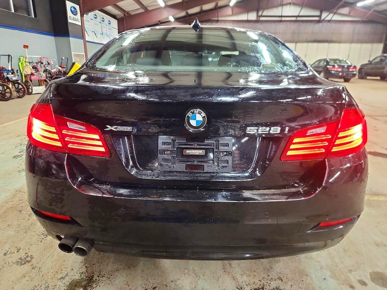 2015 BMW 528 Xi - Image 6