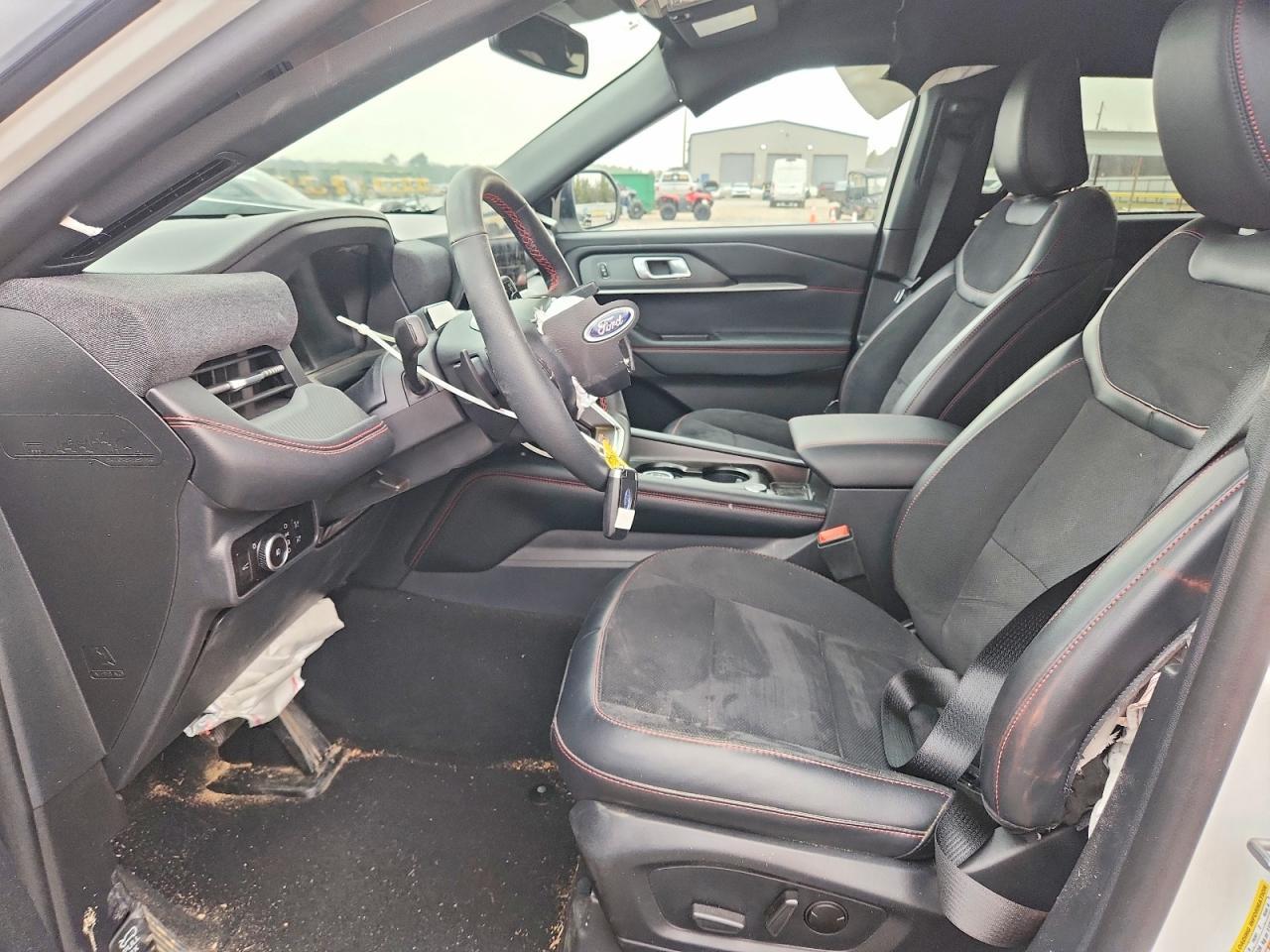 2025 Ford Explorer St - Фото 7