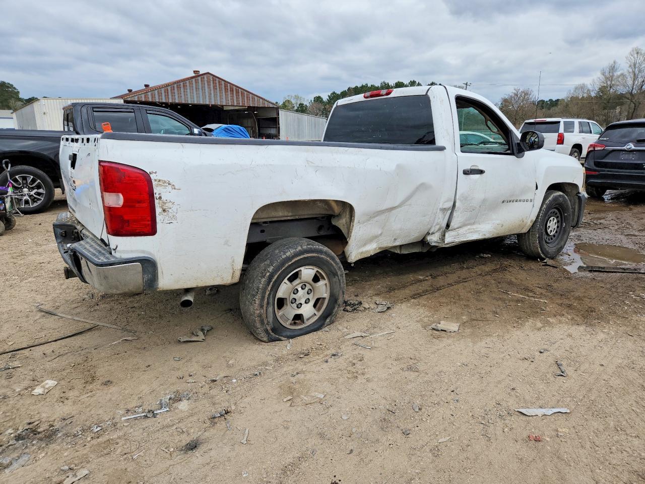 2008 Chevrolet Silverado C1500 - Фото 3