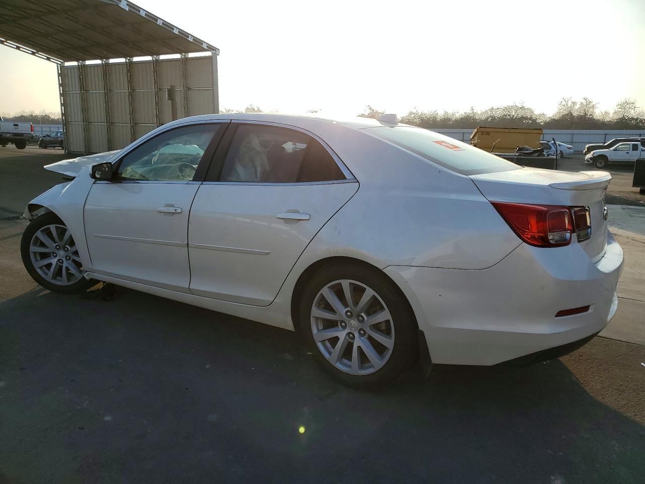 2013 Chevrolet Malibu 2Lt - Фото 2