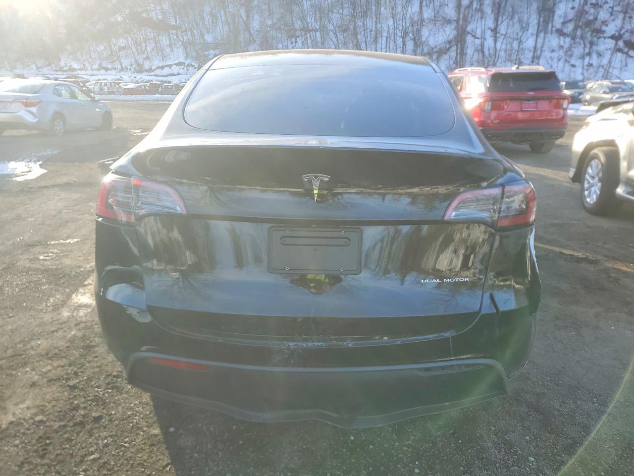 2024 Tesla Model Y - Фото 6