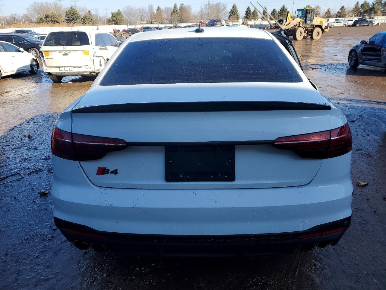 2022 Audi S4 Premium Plus - Image 6