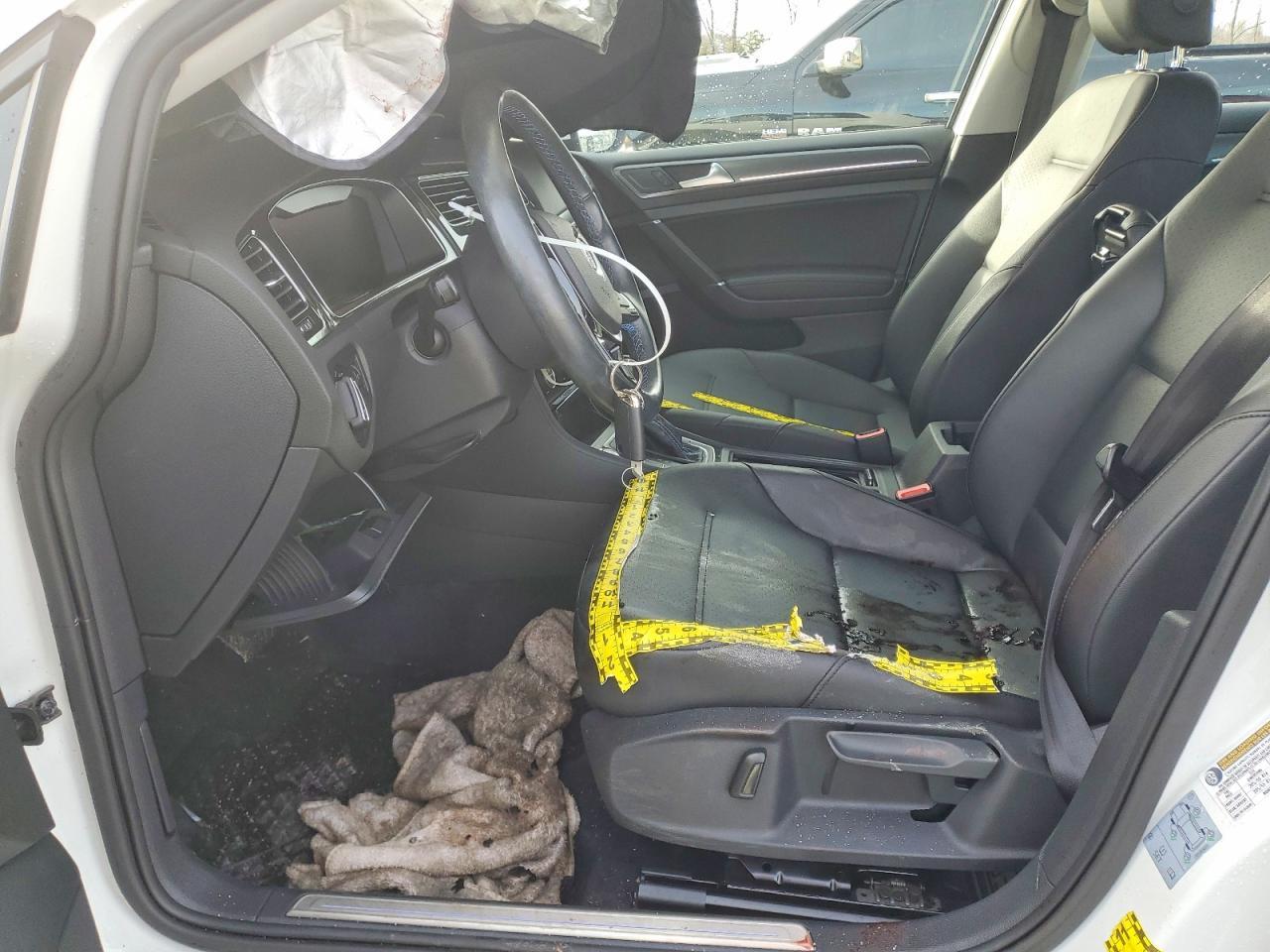 2019 Volkswagen E-Golf Sel Premium - Фото 7