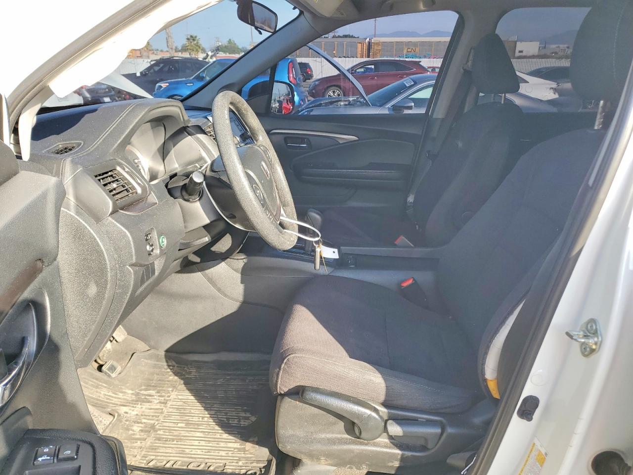 2018 Honda Pilot Lx - Image 7