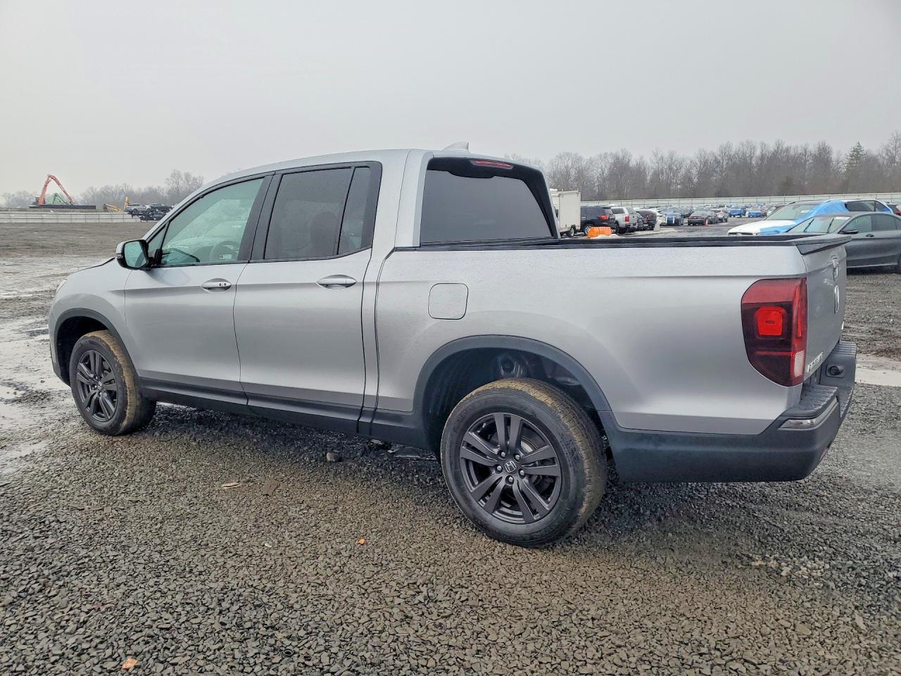 2020 Honda Ridgeline Sport - Фото 2