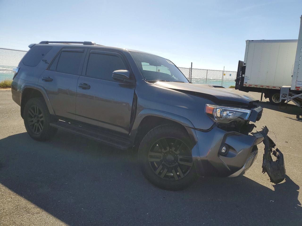 2022 Toyota 4Runner - Фото 4