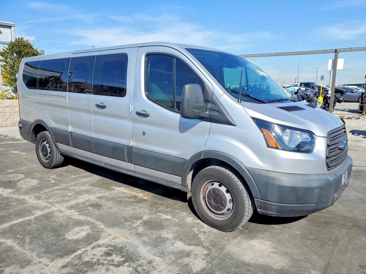 2017 Ford Transit T-350 - Фото 4