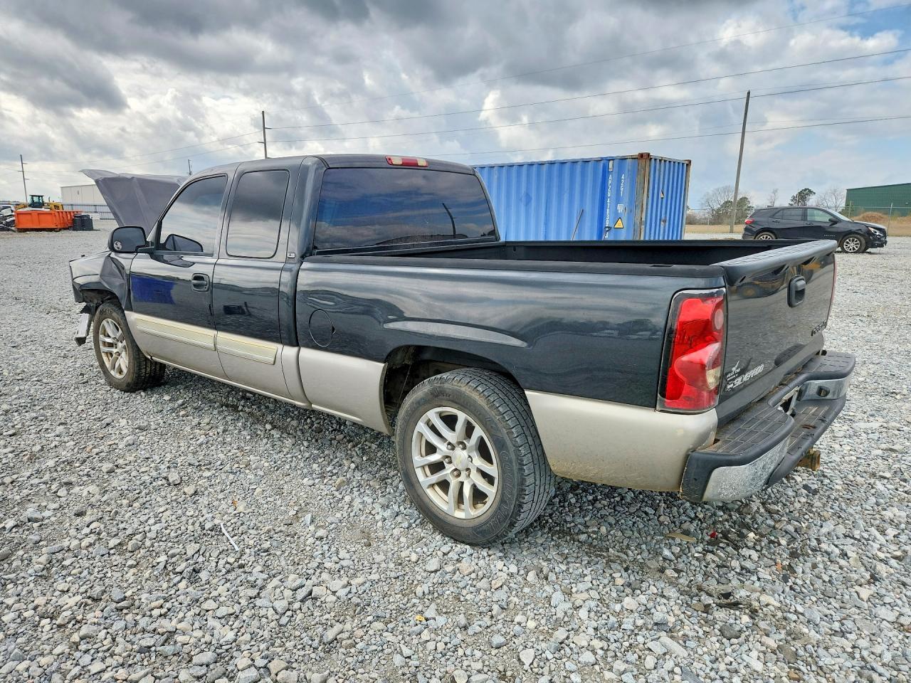 2004 Chevrolet Silverado C1500 - Фото 2