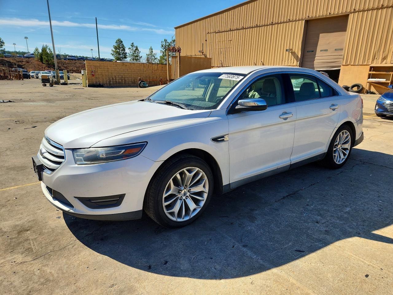 2015 Ford Taurus