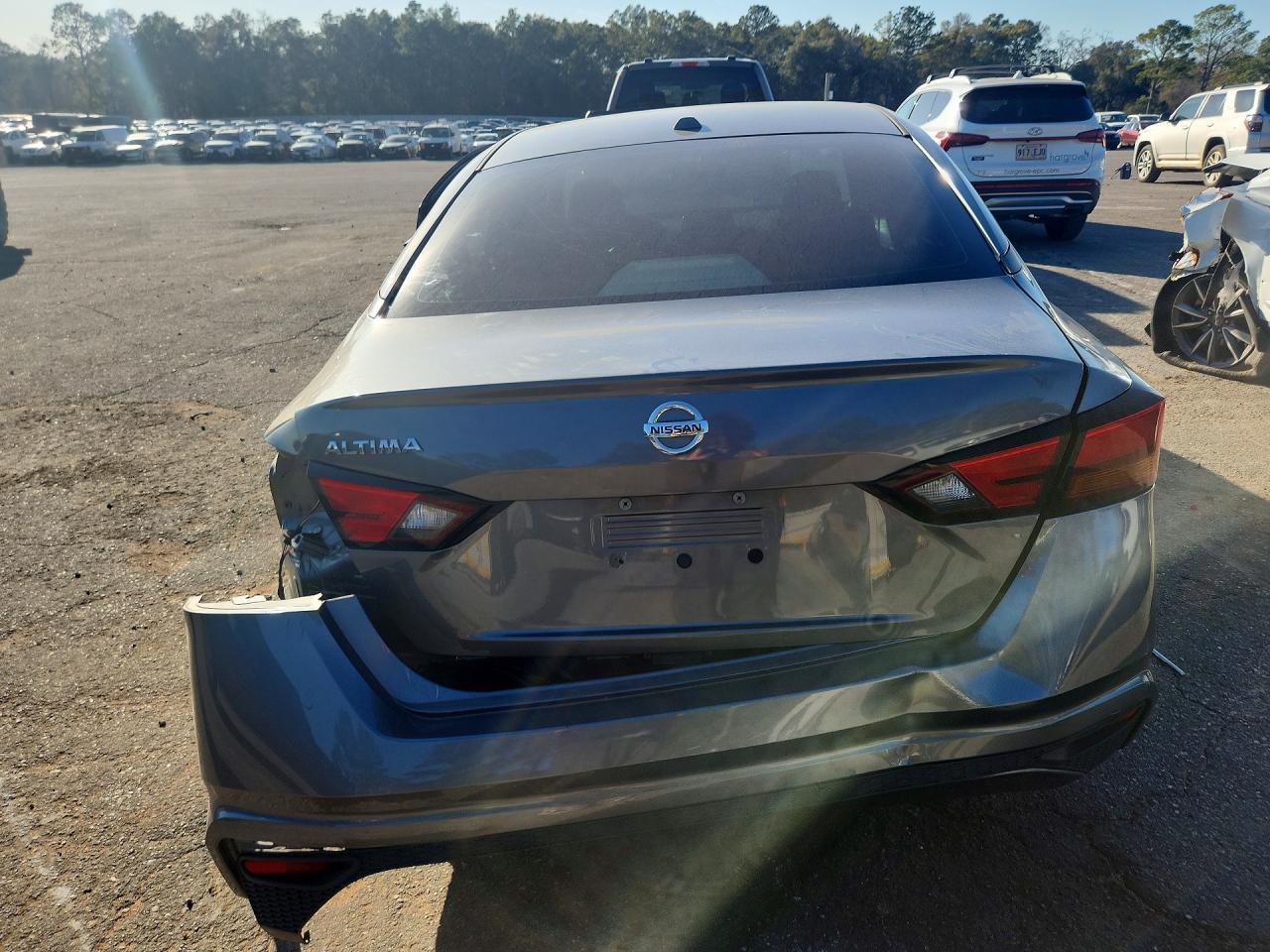 2020 Nissan Altima S - Фото 6