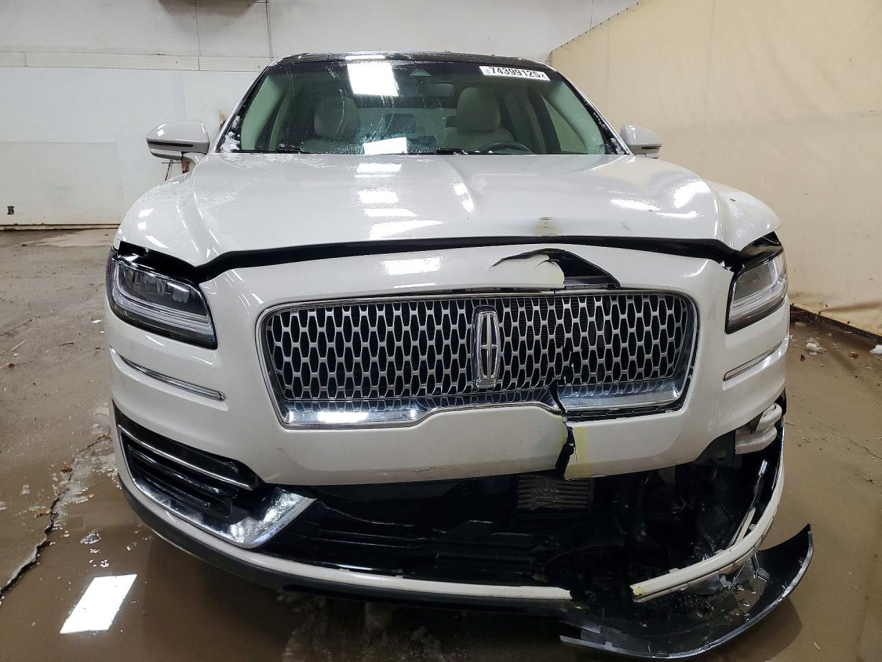 2019 Lincoln Nautilus Reserve - Image 5