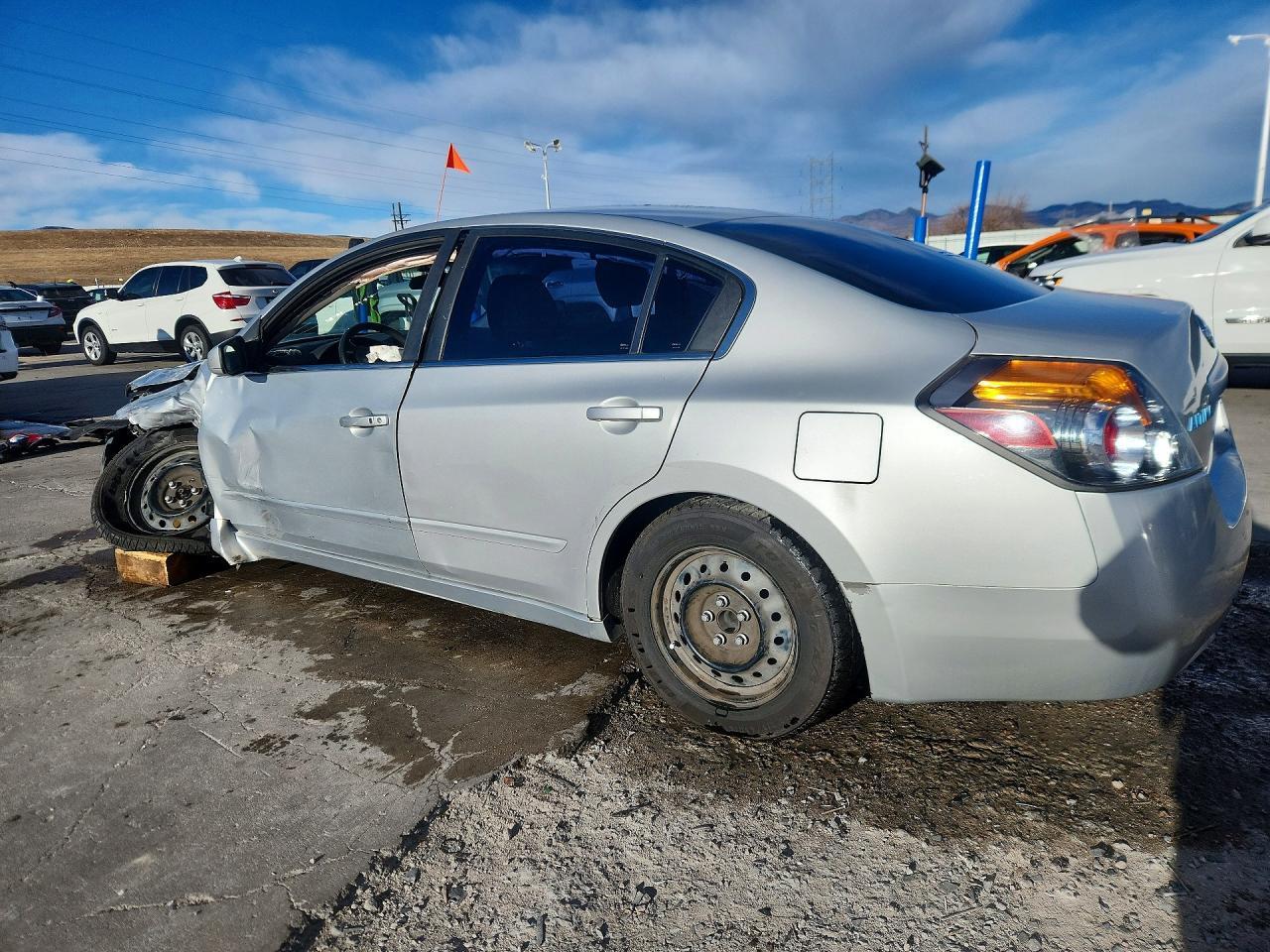 2011 Nissan Altima 2.5 - Фото 2