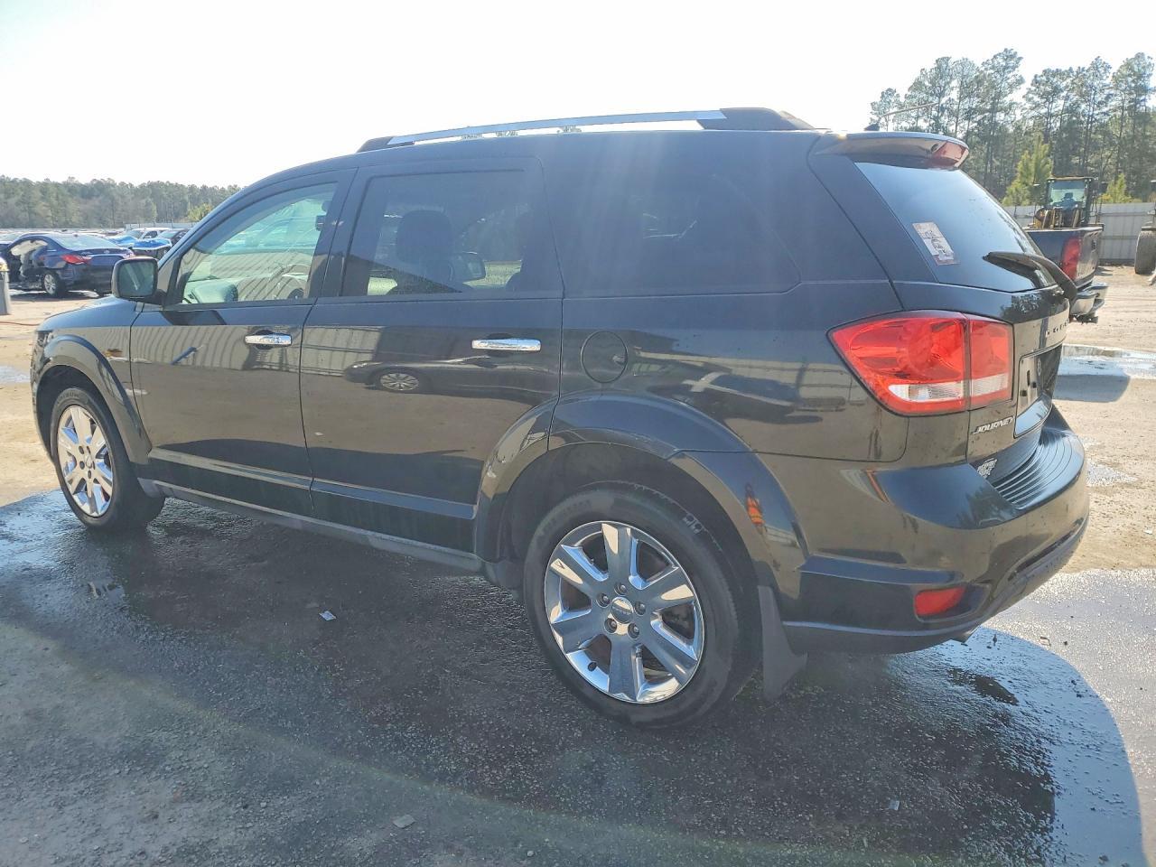 2014 Dodge Journey Limited - Image 2