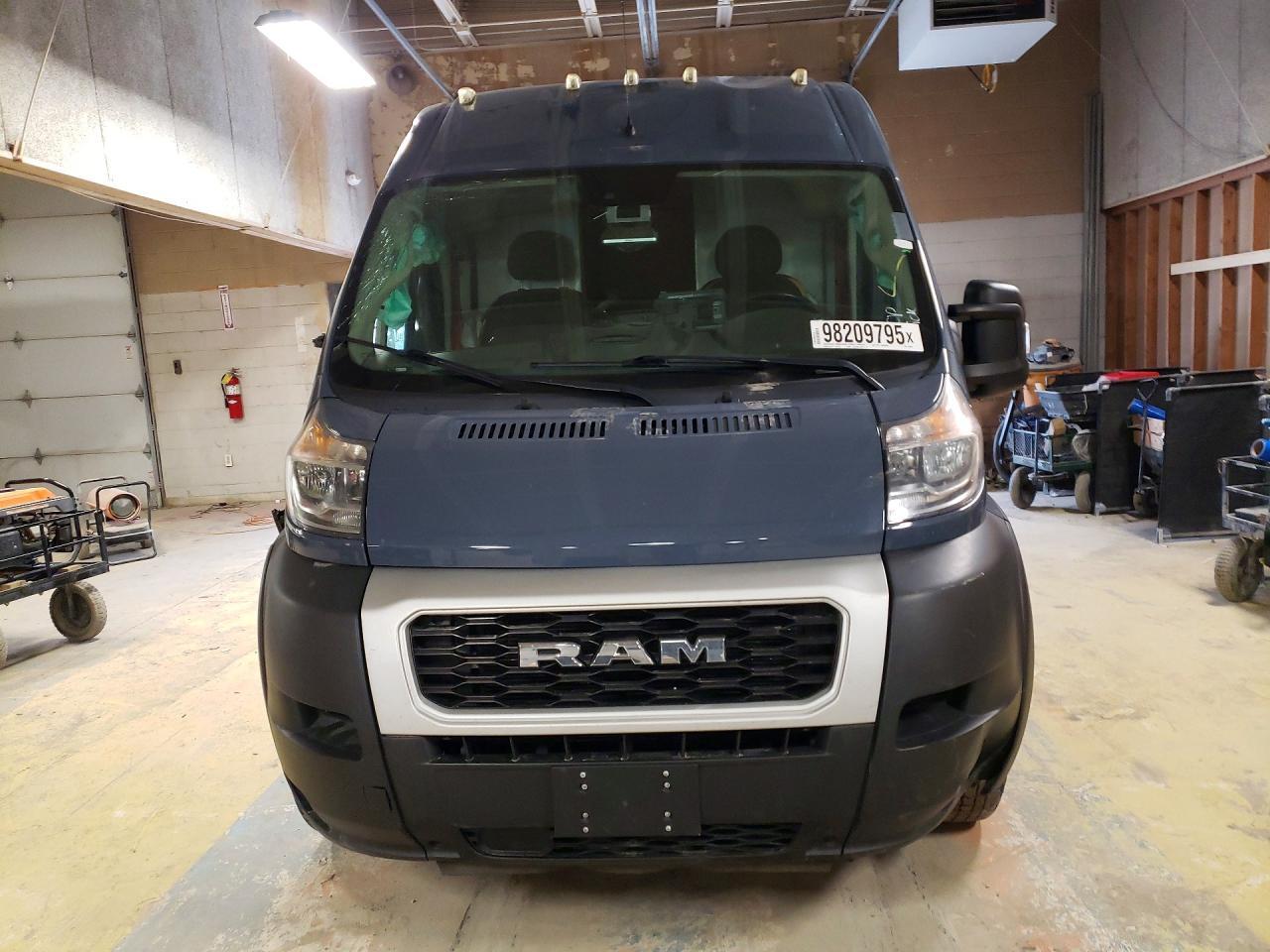 2021 Ram Promaster 3500 Delivery Van - Фото 5