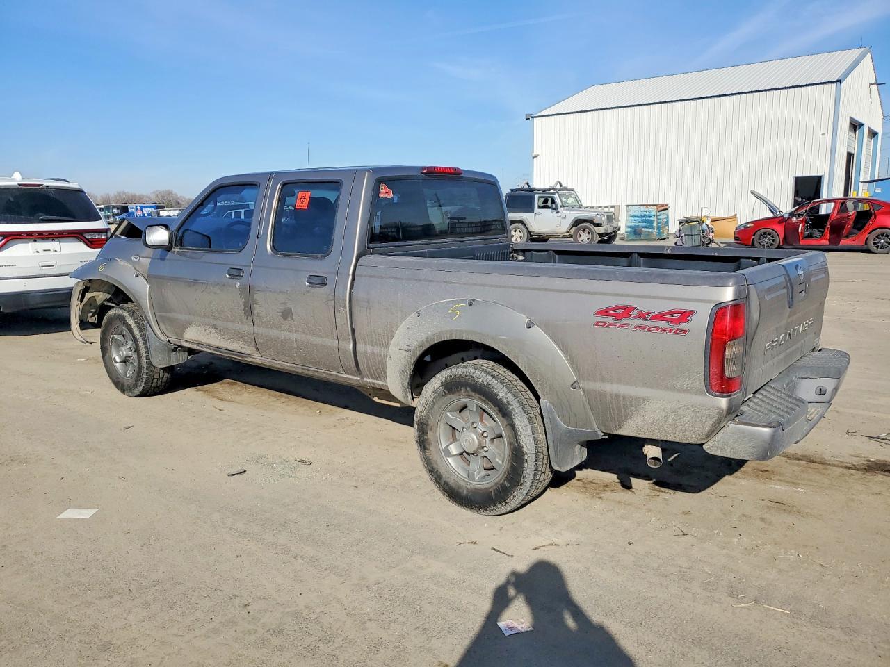 2003 Nissan Frontier Crew Cab Xe - Фото 2