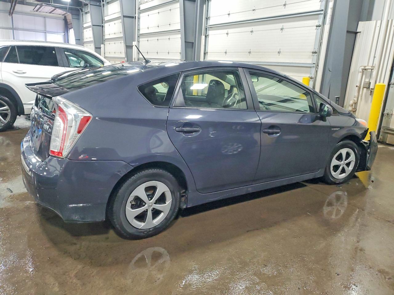 2012 Toyota Prius Two - Image 3